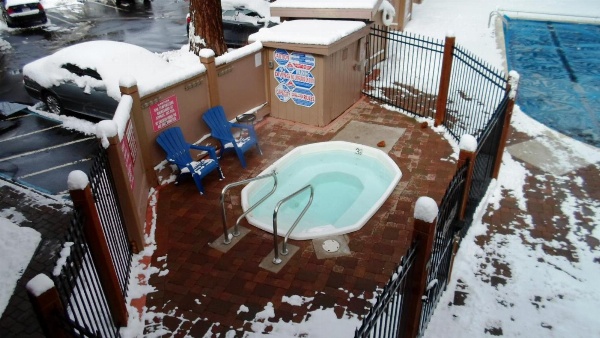 The Lodge at Lake Tahoe by VRI Resort image 3